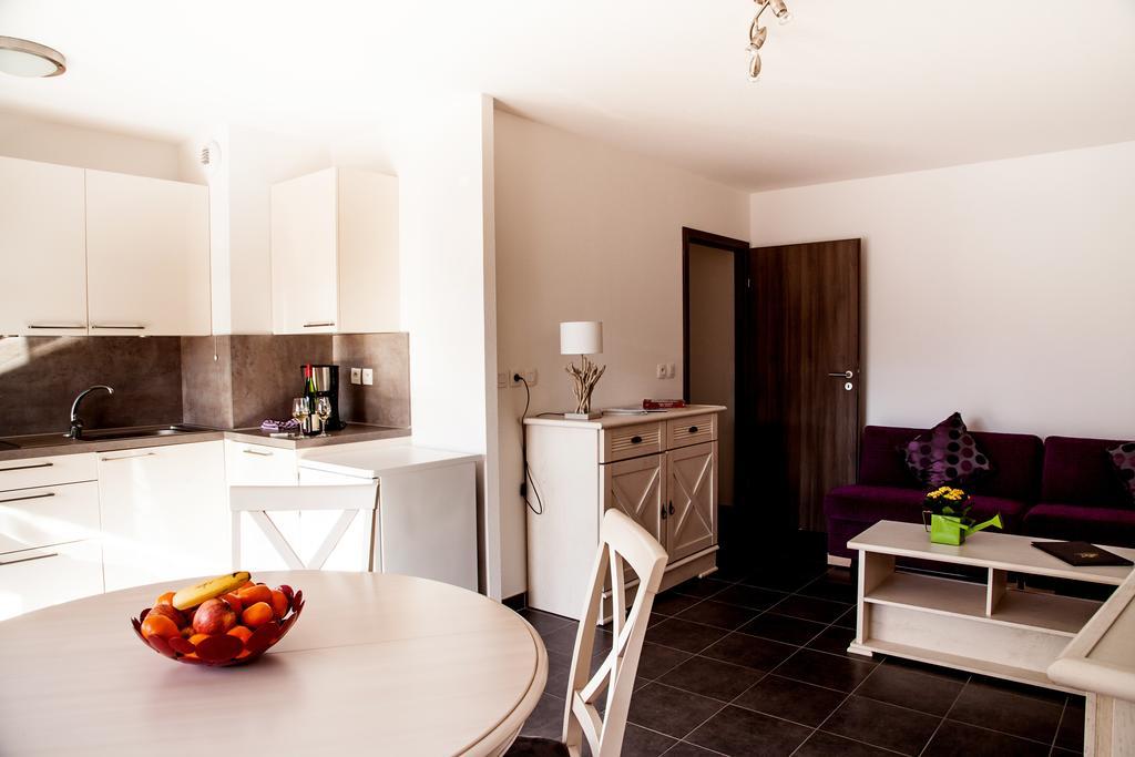 Hotel Le Menestrel Ribeauvillé Pokój zdjęcie